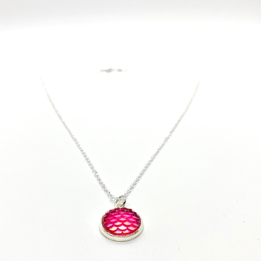 925 Pink Mermaid Scale Pendant Necklace - Picture 2 of 4